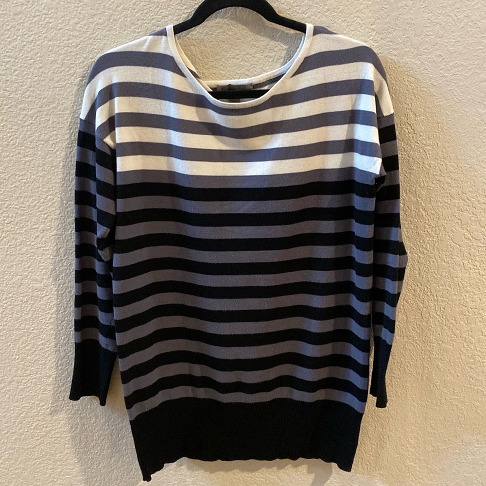 3/4-sleeve, striped, round neck sweater. Size S